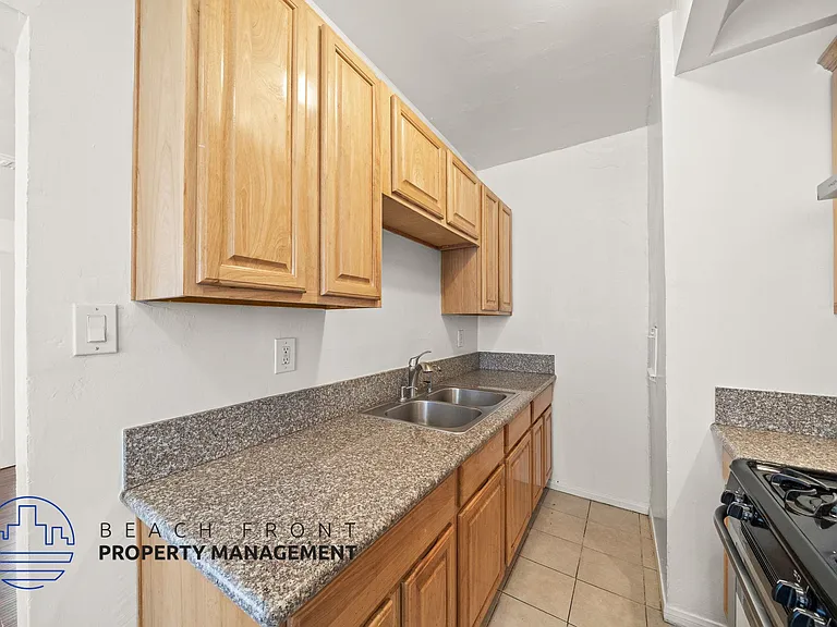 475 S. New Hampshire Ave. — Photo 13