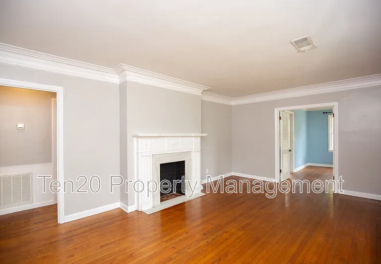 1706 Wells Dr — Photo 7
