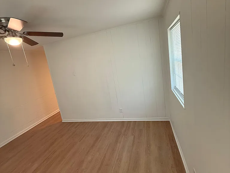 605 Barton St #A — Photo 18