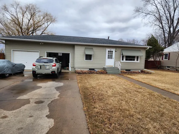 2105 3rd Ave SE, Aberdeen, SD 57401