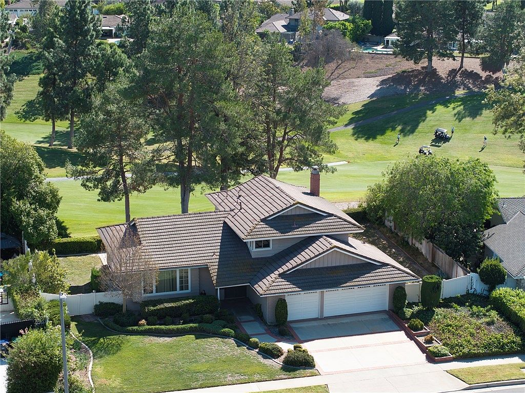 19402 Old Ranch Rd — Yorba Linda Country Club