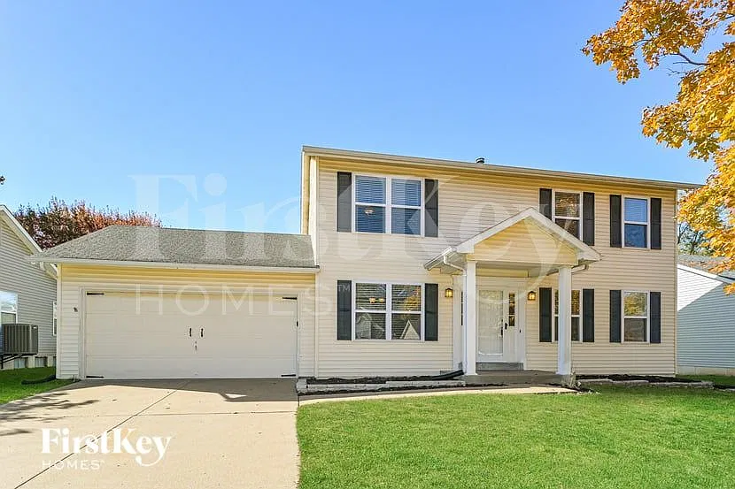 4 bed, 2.5 bath, 2301 sqft, $2,875 — Photo 1