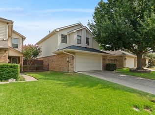 2107 Rose Cliff Ln, Carrollton, TX 75007