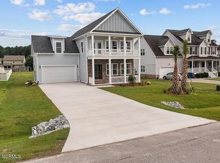 604 Willbrook Cir, Sneads Ferry, NC 28460