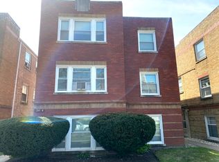 3414 Grove Ave APT 1, Berwyn, IL 60402