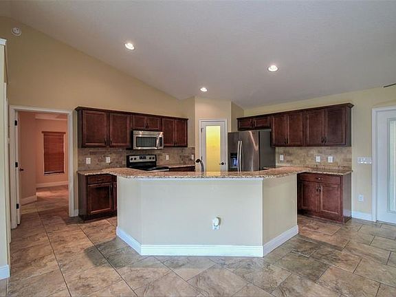 5th image of 16373 SE 82nd Ct