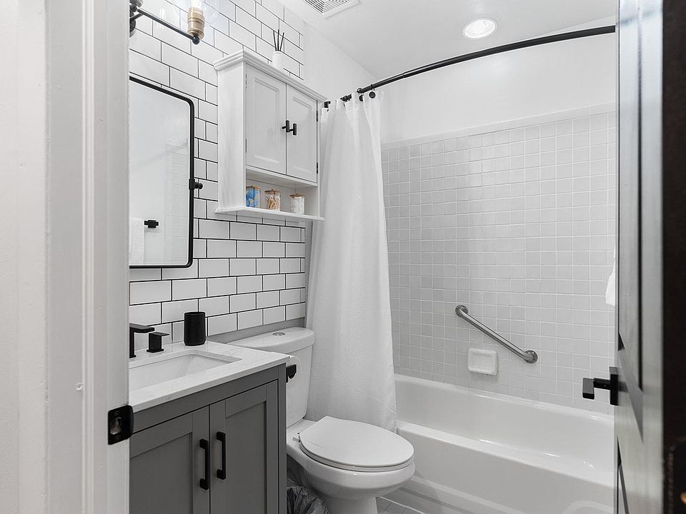 Bathroom #1