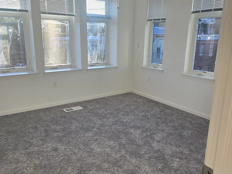 Clinton Lofts — Photo 35