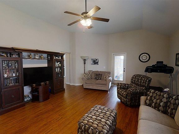 4th image of 5783 Glenby Ct