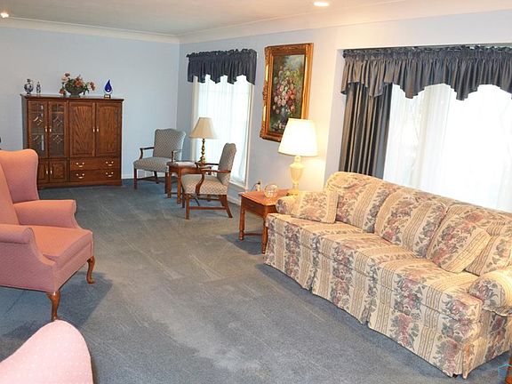 4th image of 3604 Kenwood Blvd