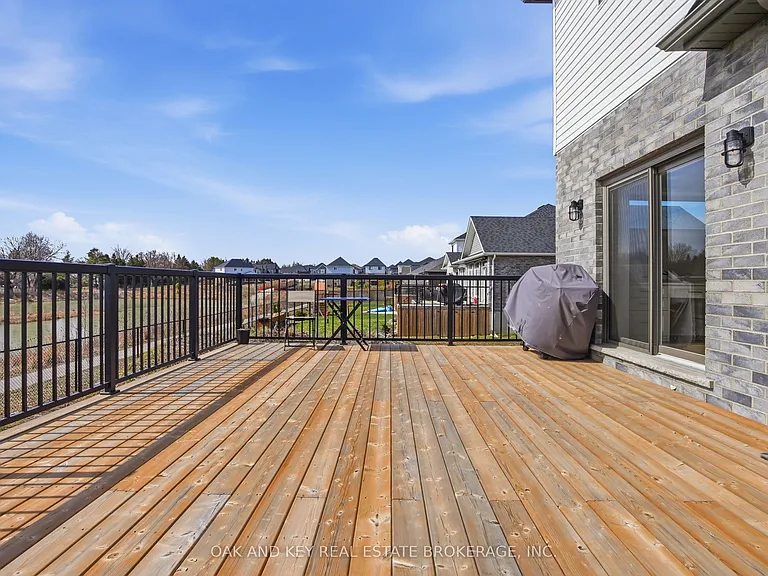 11 Bowman Dr — Photo 46