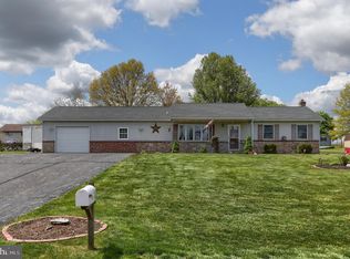 24 Cessna Dr, Halifax, PA 17032