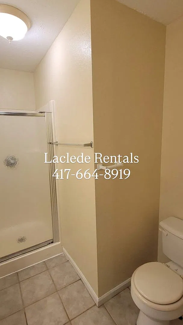 2 Bedroom 1 Bathroom Duplex For Rent — Photo 3