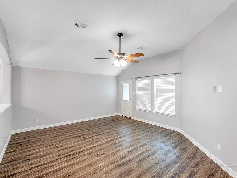 20103 Ray Falls Dr — Photo 14