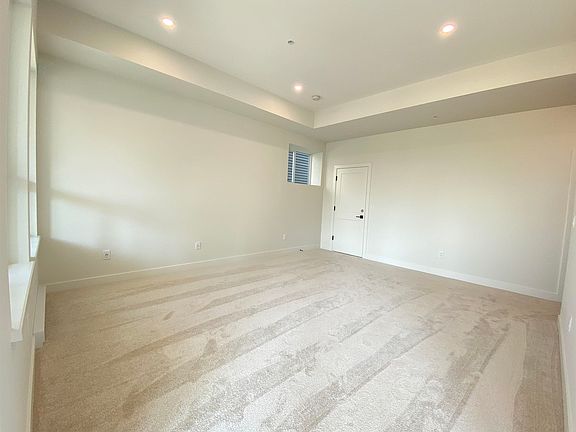 5th image of 14063 Buckels Dr #Basement
