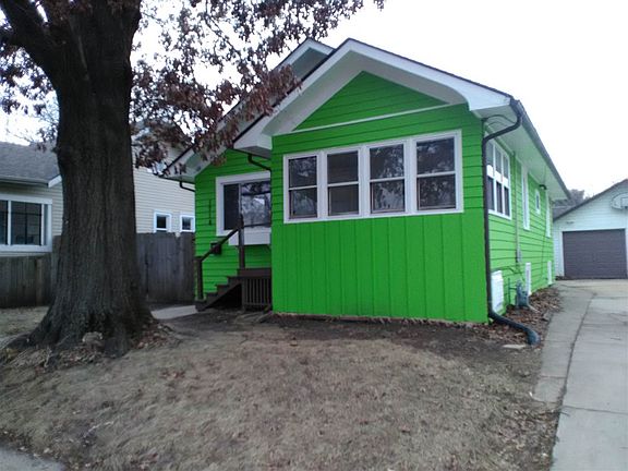 3rd image of 1714 N Winnebago St