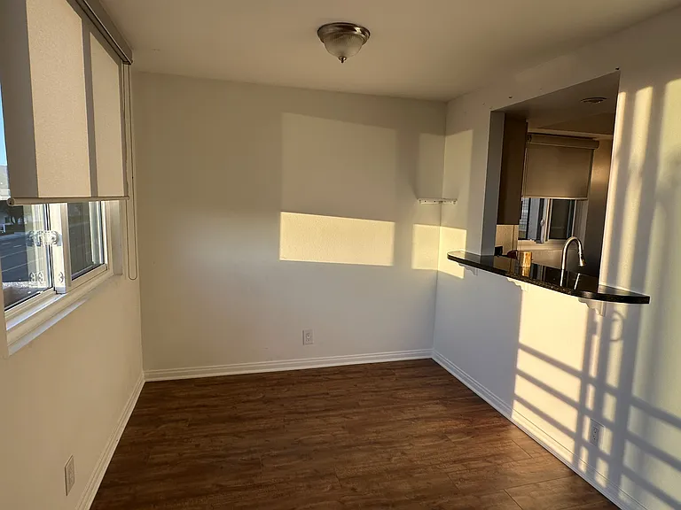 7826 Topanga Canyon Blvd #309 — Photo 5