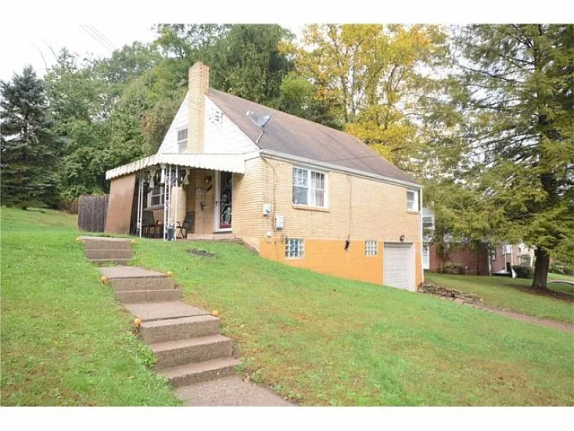 748 Parkway Ave photo 1