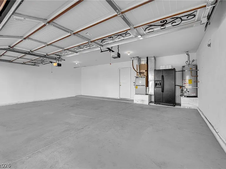 4016 Angel Face St — Photo 38