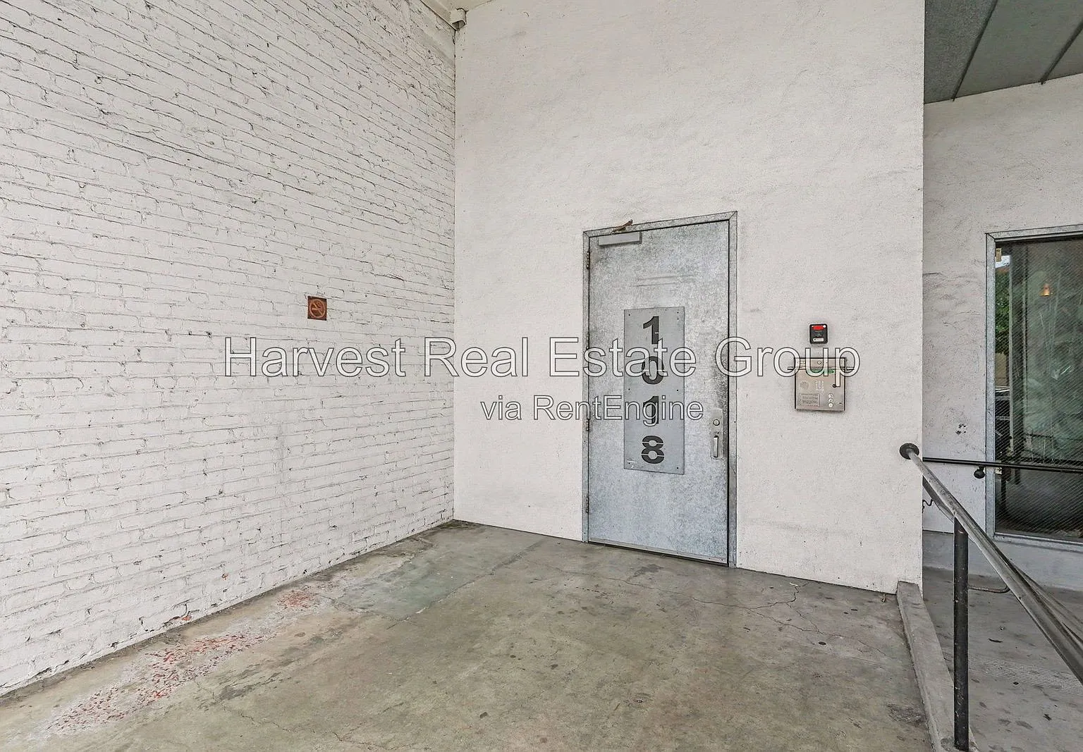 1 bed, 1.0 bath, 1068 sqft, $2,250 — Photo 2