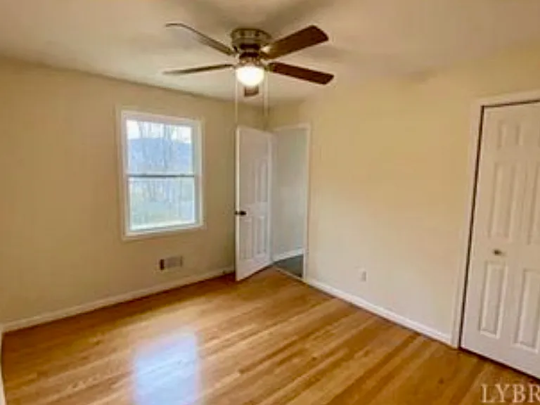 1204 Wards Ferry Rd — Photo 17