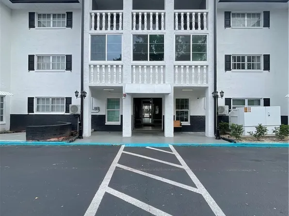 3704 Broadway APT 318, Fort Myers, FL 33901