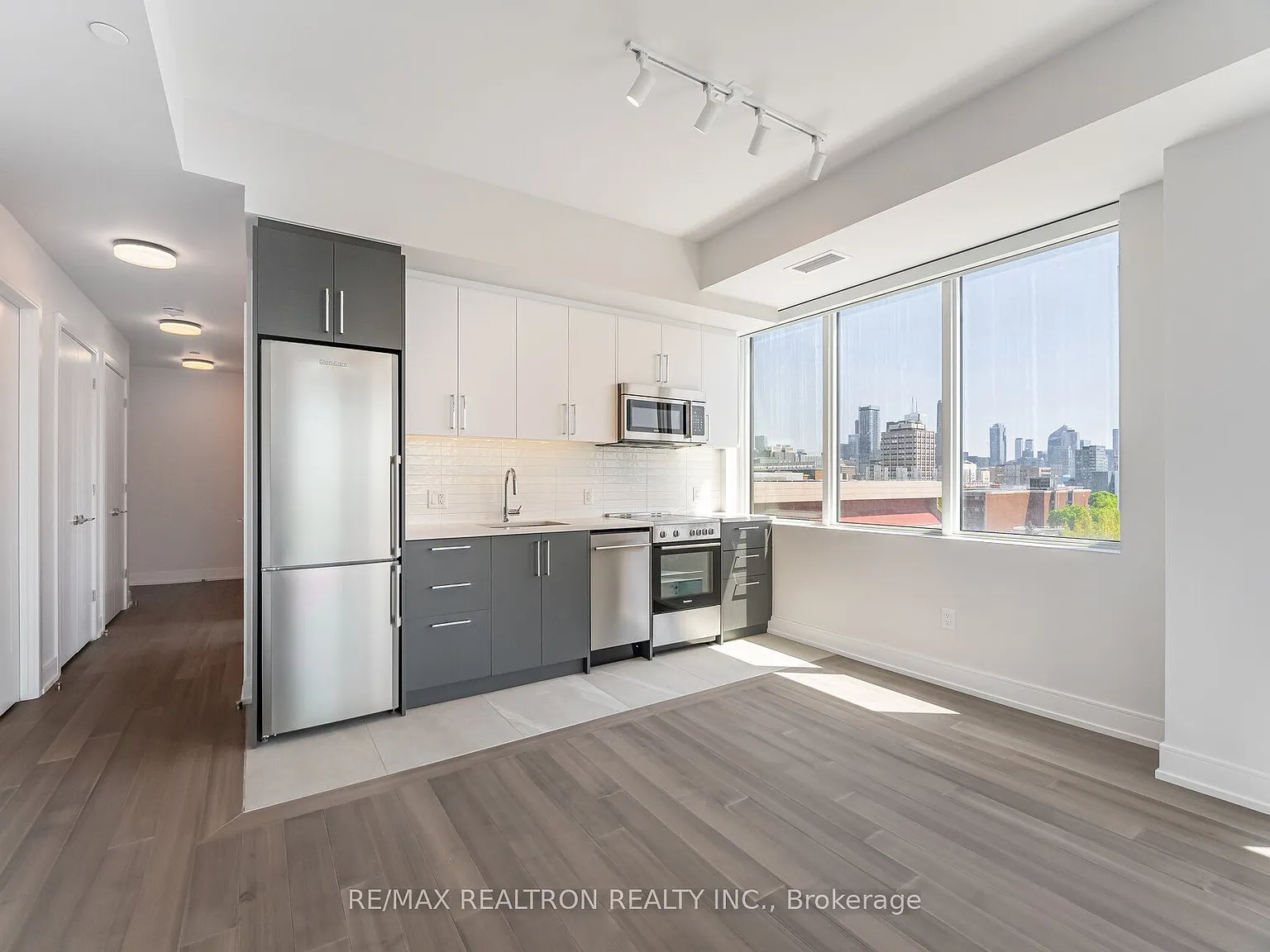 2 bed, $3,895 — Photo 3