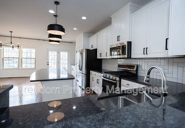 2023 Serviceberry Rd — Photo 17