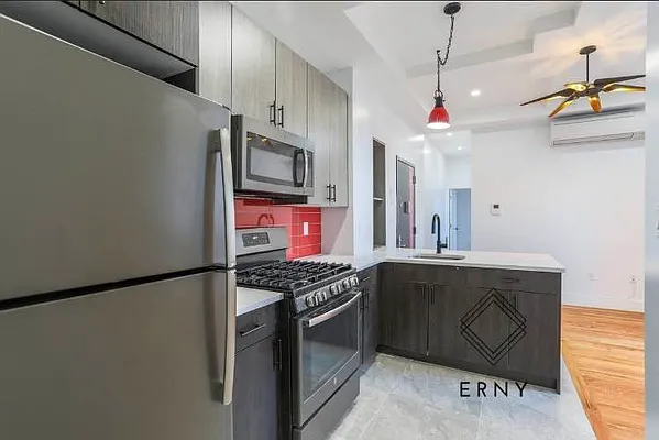Rented by ERNY LLC | media 3