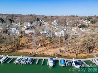 152 Lighthouse Rd, Mount Holly, NC 28120