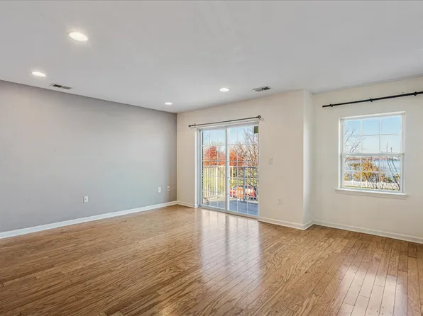 122-22 Powell Cove Boulevard image 10 of 18