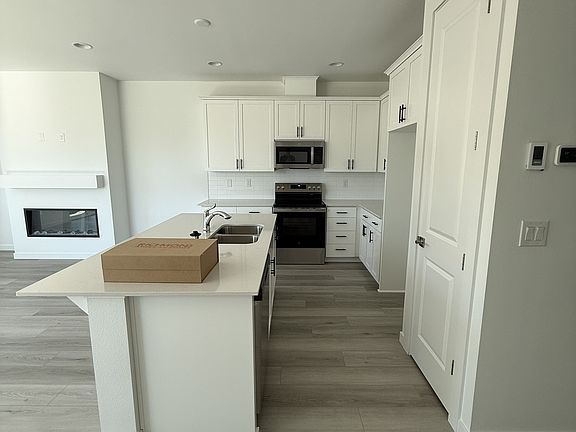 3rd image of 1034 NW 178th Way