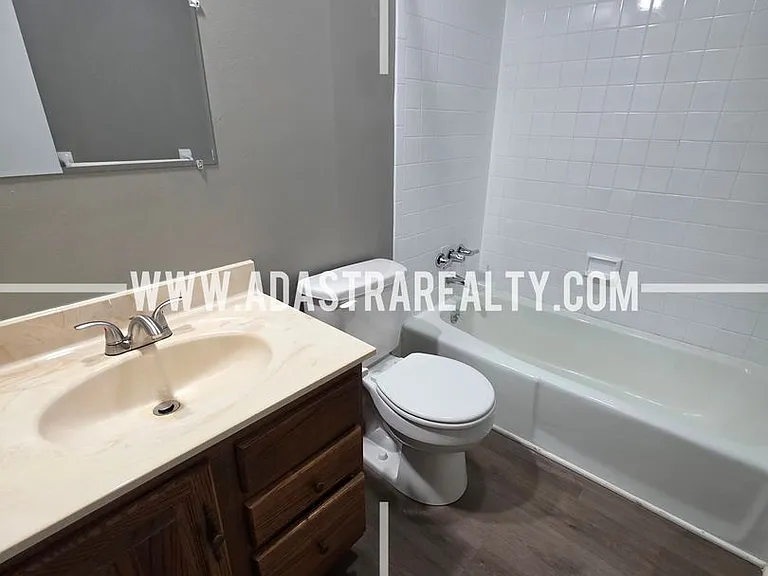 11807 Caenen St — Photo 18