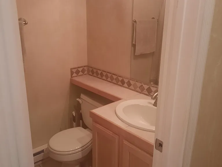 1750 Gaylord St #F — Photo 4