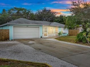 525 Wimbrow Dr, Sebastian, FL 32958