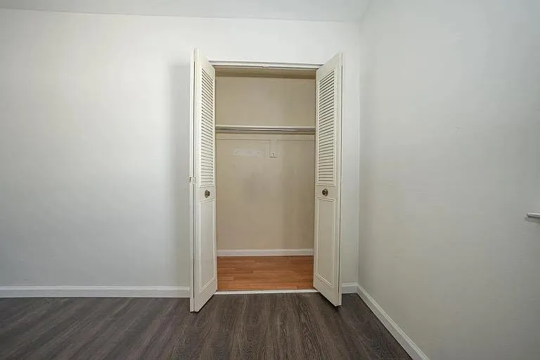 3432 Henry Ave — Photo 30