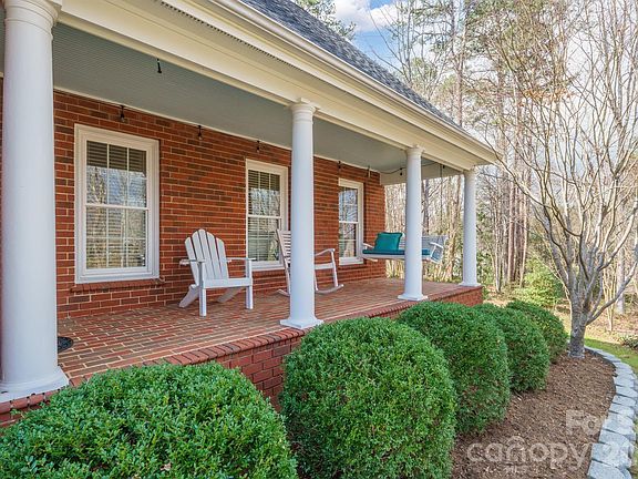 5th image of 4125 Hideaway Ct NE