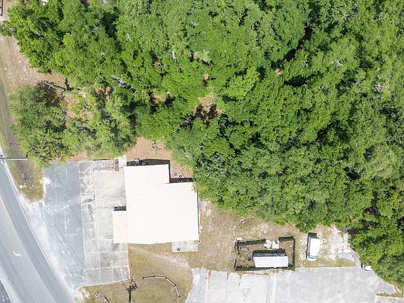 5th image of 0 SW Bascom Norris Dr