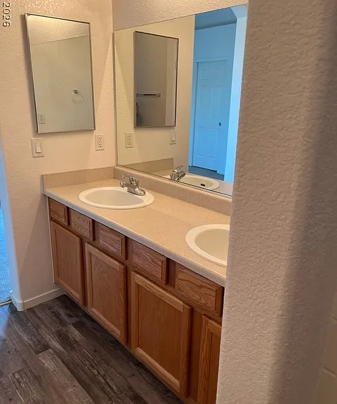 2511 April Breeze Ln — Photo 29
