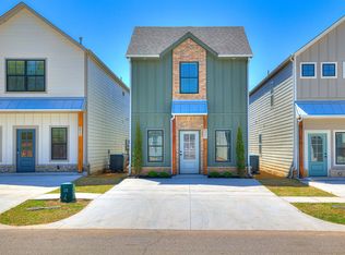 606 W 2nd St #100, Edmond, OK 73003