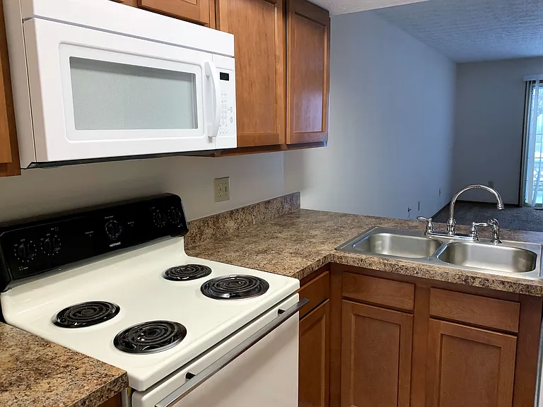 5852 Aqua Bay Dr — Photo 10