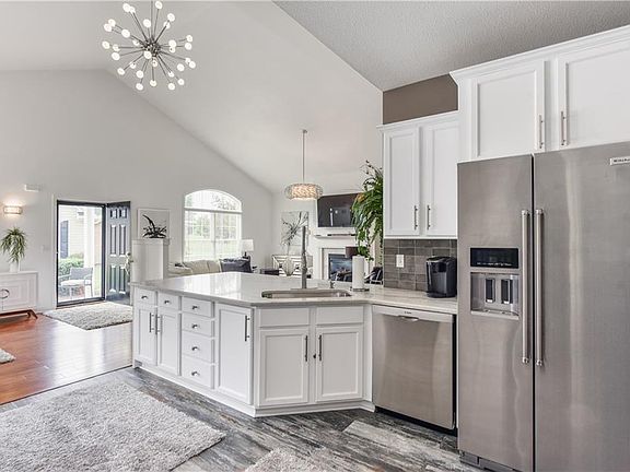 2nd image of 4300 Westford Pl Unit 3D