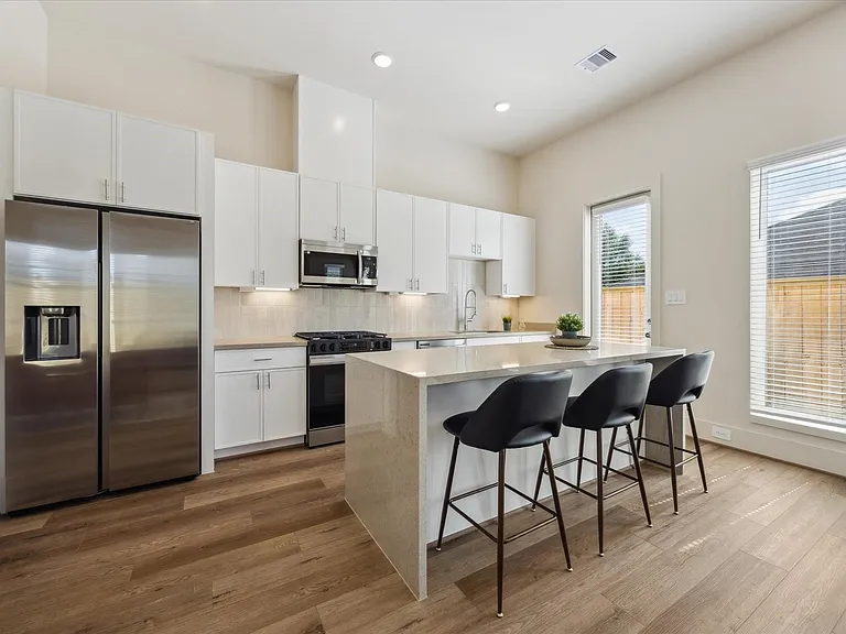 5905 Urban Pines St — Photo 14