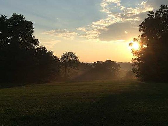 2nd image of 5 Scenic Dr