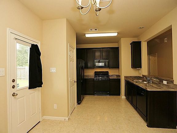 4th image of 10011 Cobbs Cove Ln