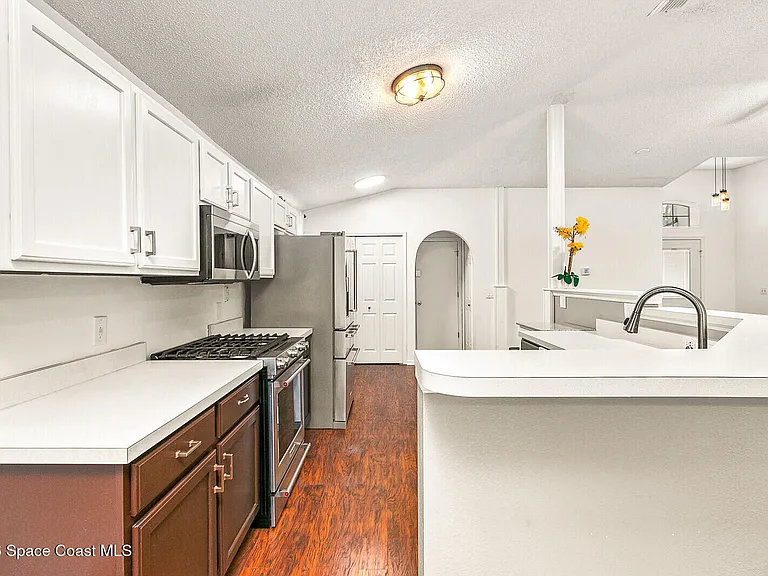 2152 Spring Creek Cir NE — Photo 8