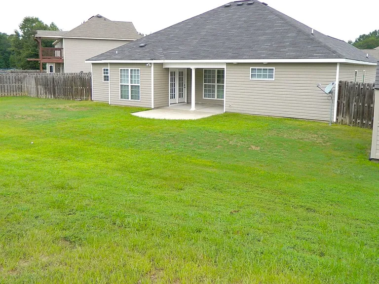 498 Sebastian Dr — Photo 21