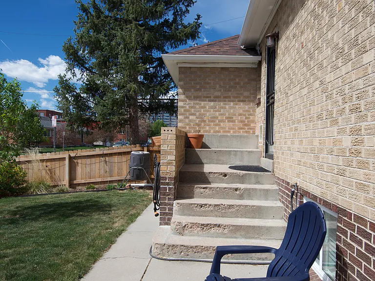 1600 Winona Ct #1 — Photo 14