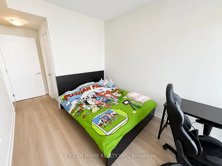 99 John St #4302 — Photo 7