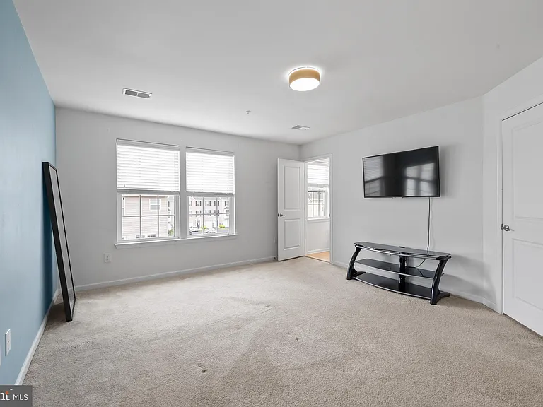 110 Topaz Dr — Photo 24